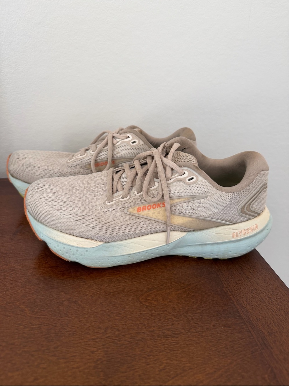 Brooks Glycerin 21 Running Shoes Women’s 9.5 Wide D Coconut Aqua Neutral Cushion